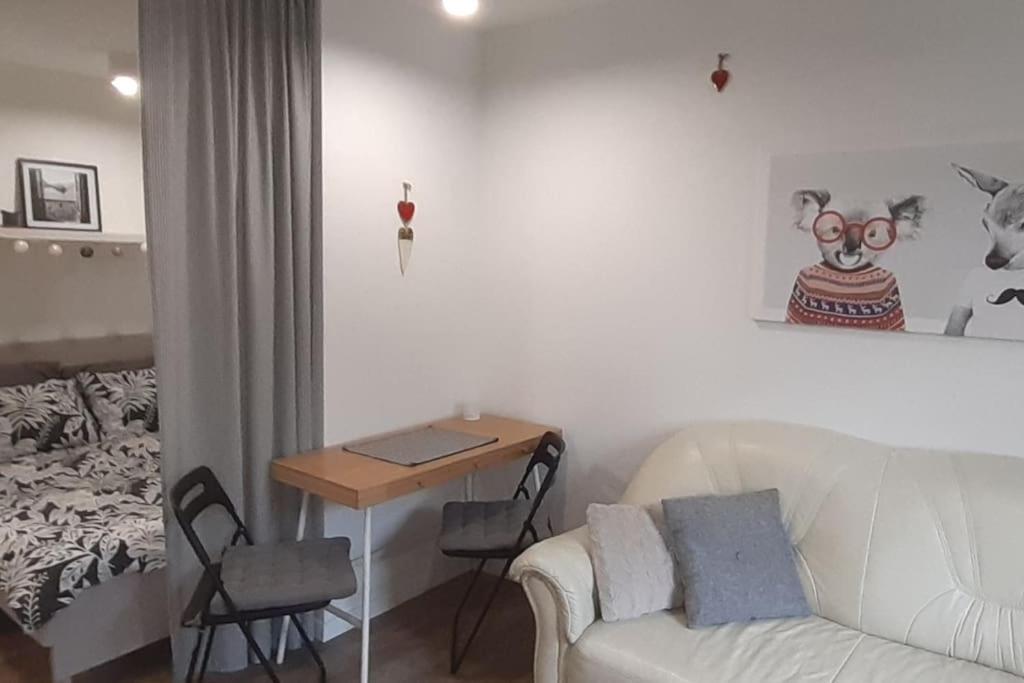 Lemuria Apartament Szkolna centrum Legnica Exterior foto